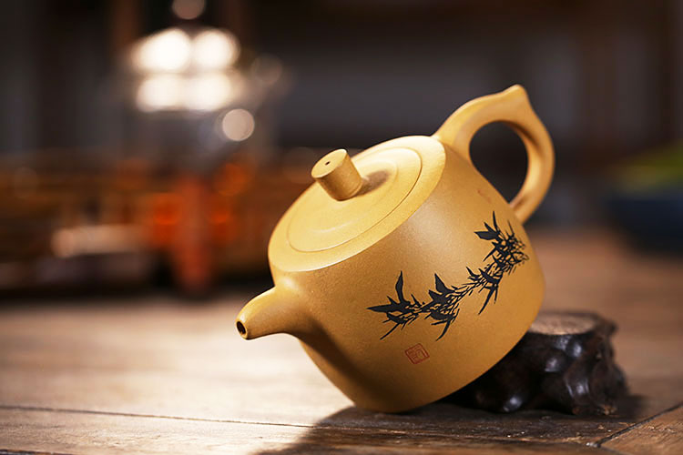 Глиняный чайник цзин лань желтый